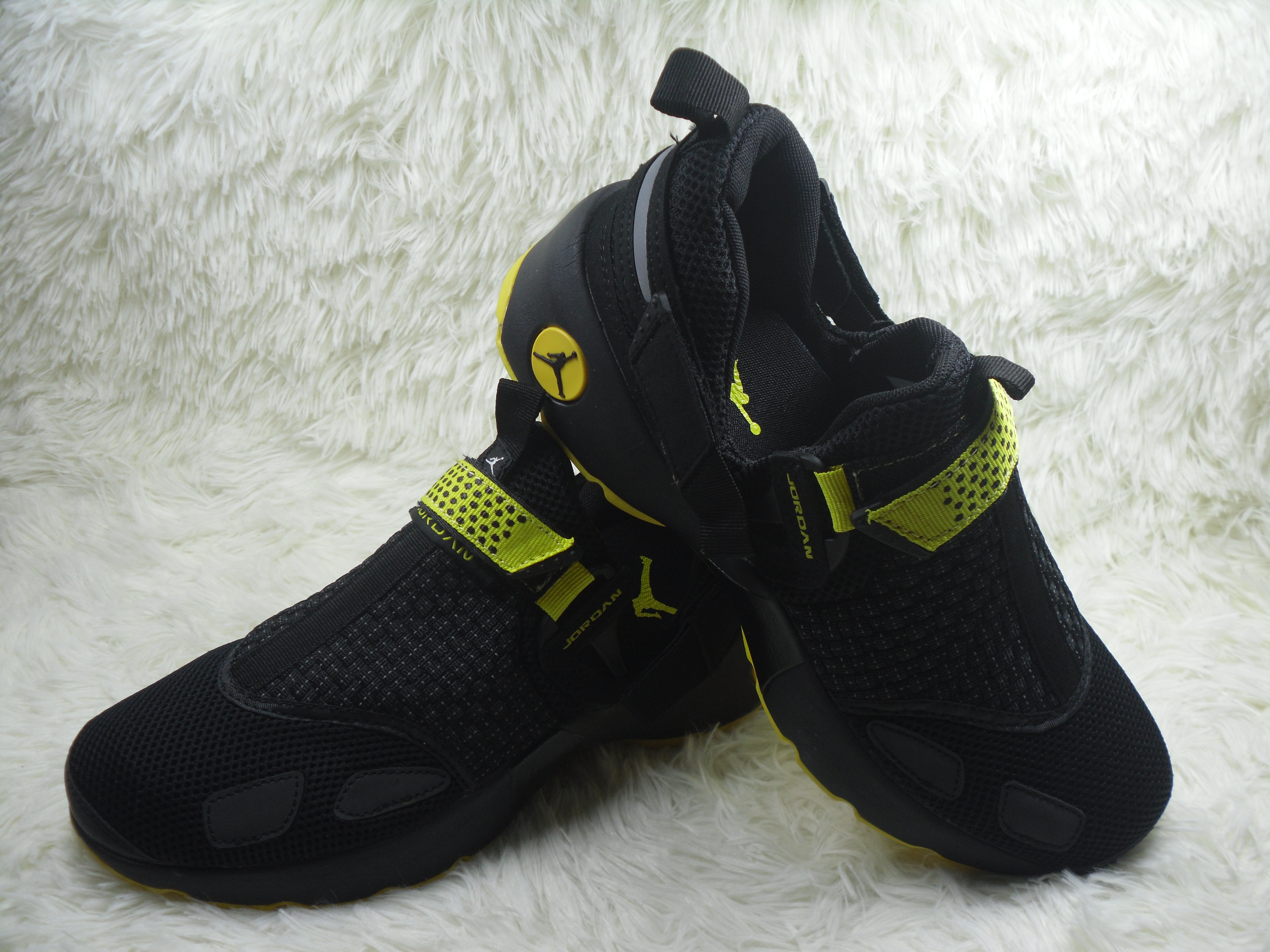 Jordan Trainer 3 Black Yellow Running Shoes